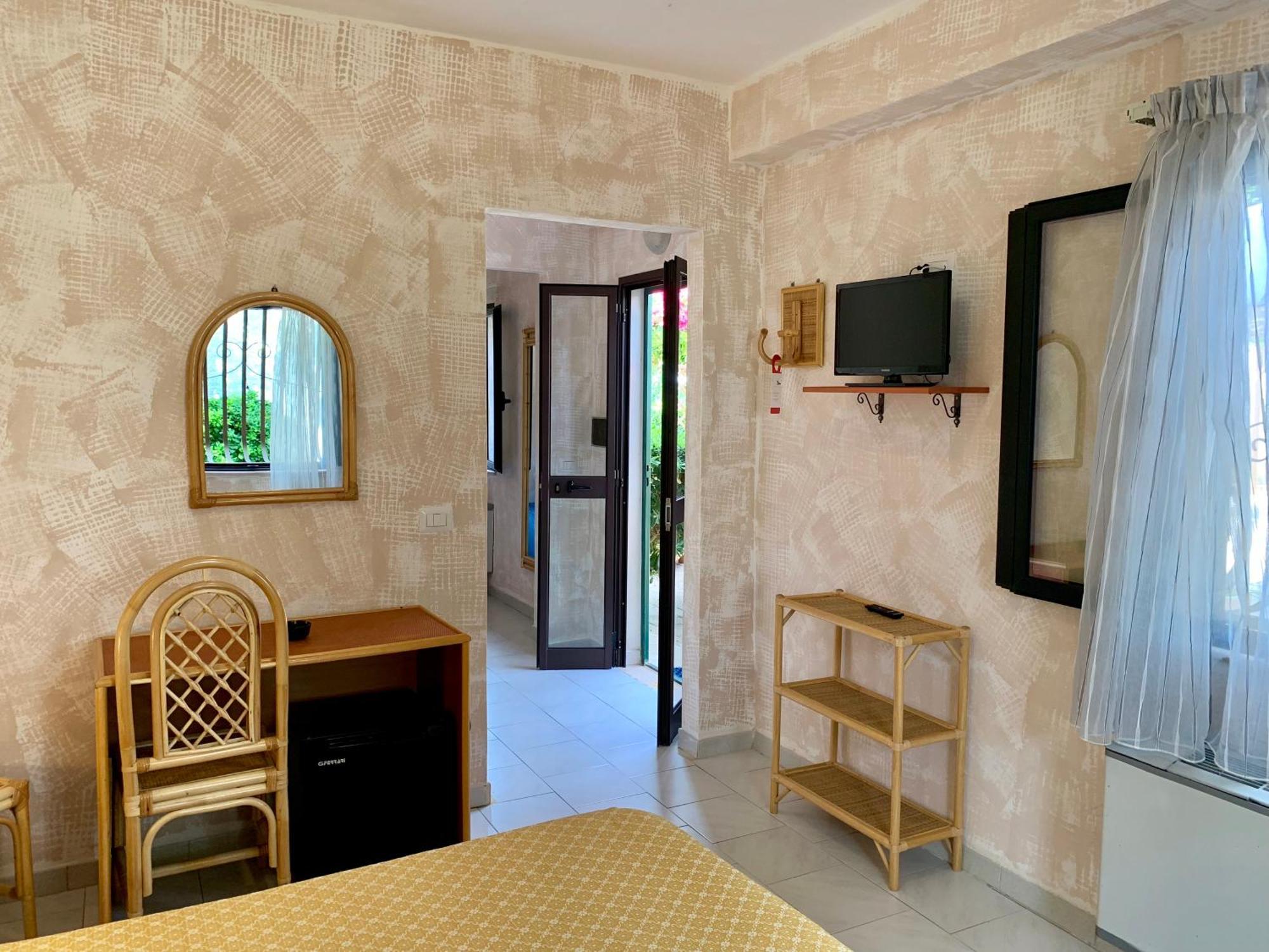 Villaggio Torre Ruffa Capo Vaticano Camera foto