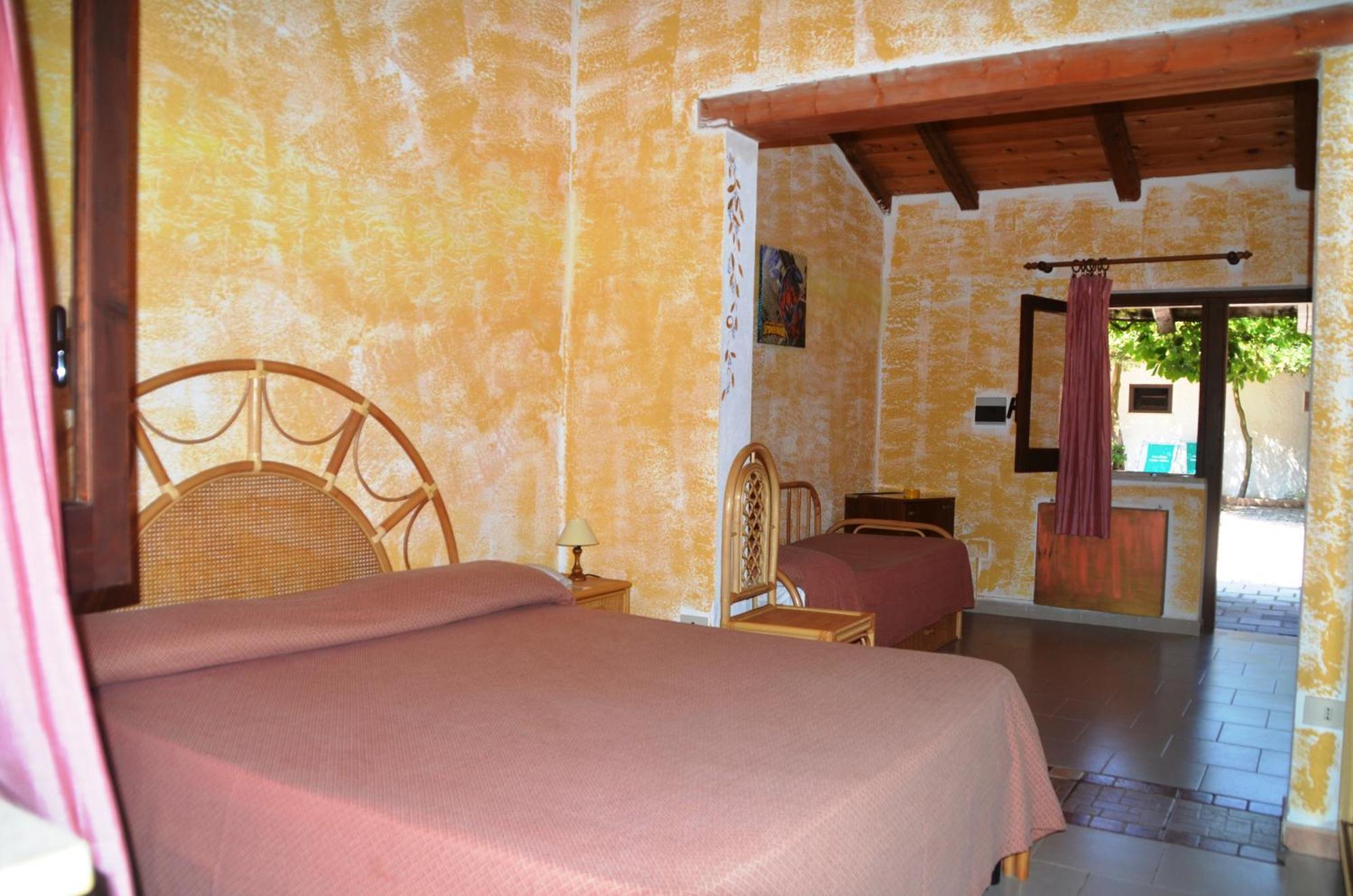 Villaggio Torre Ruffa Capo Vaticano Esterno foto